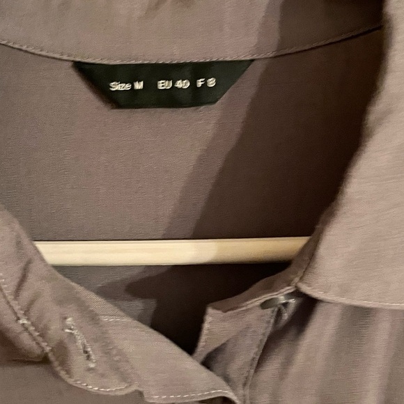 Vince Women’s Gray Button-Up Blouse Size Medium Casual Comfortable Dress Up Gift - Picture 5 of 11